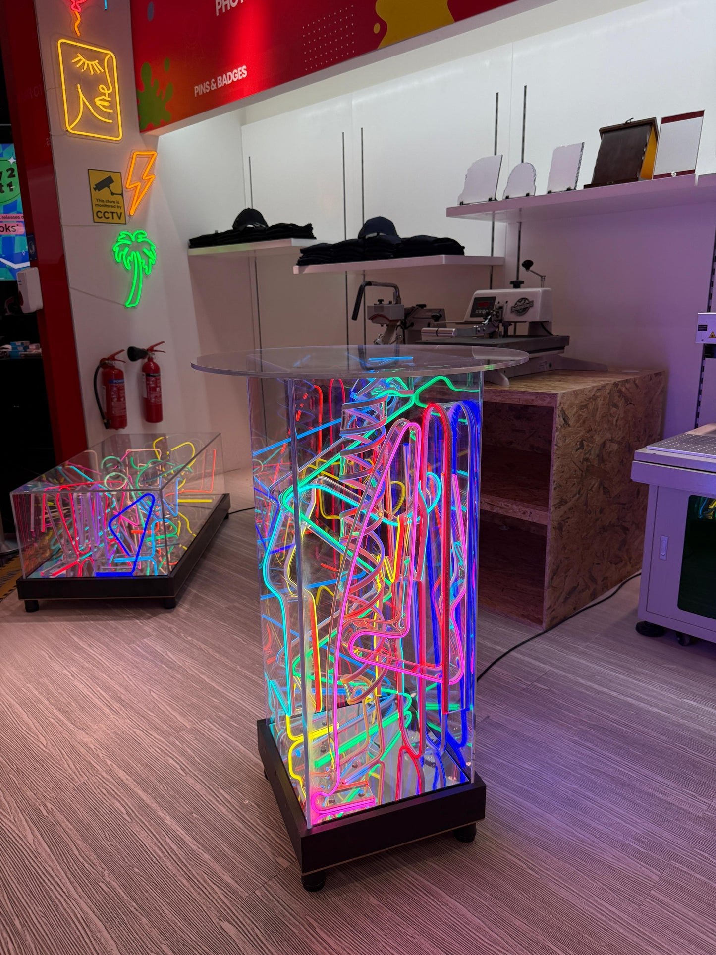 Infinity Neon Stool Table – Elevated Glow with Artistic Edge